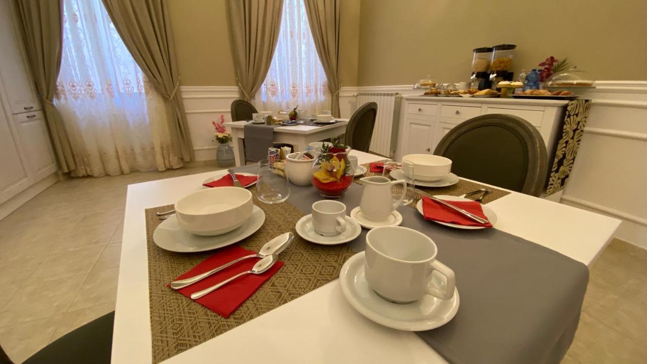 ラクイラ Il Sogno Di Hypnos Bed & Breakfast エクステリア 写真
